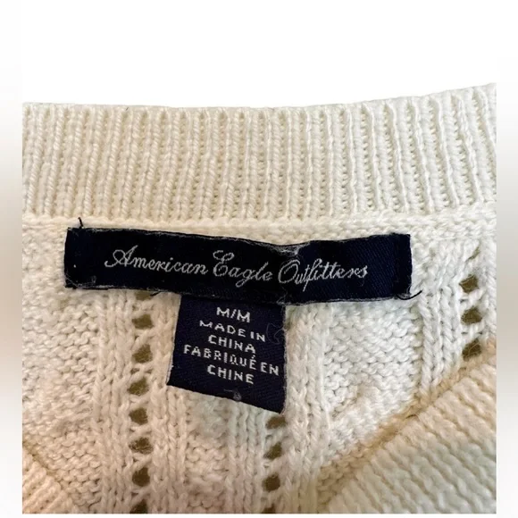 American Eagle AE cream ivory cable knit cotton wool blend sweater size medium - Picture 4 of 5